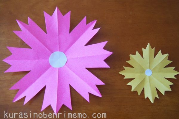 折り紙１枚で作るコスモスの折り方 子供でも簡単に作れます 暮らし便利手帖